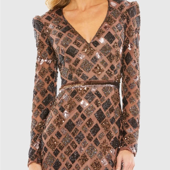 MAC DUGGAL
Brown Geo Embellished Midi Sheath Dress CHOCOLATE SIZE 16 $498 - Picture 2 of 3